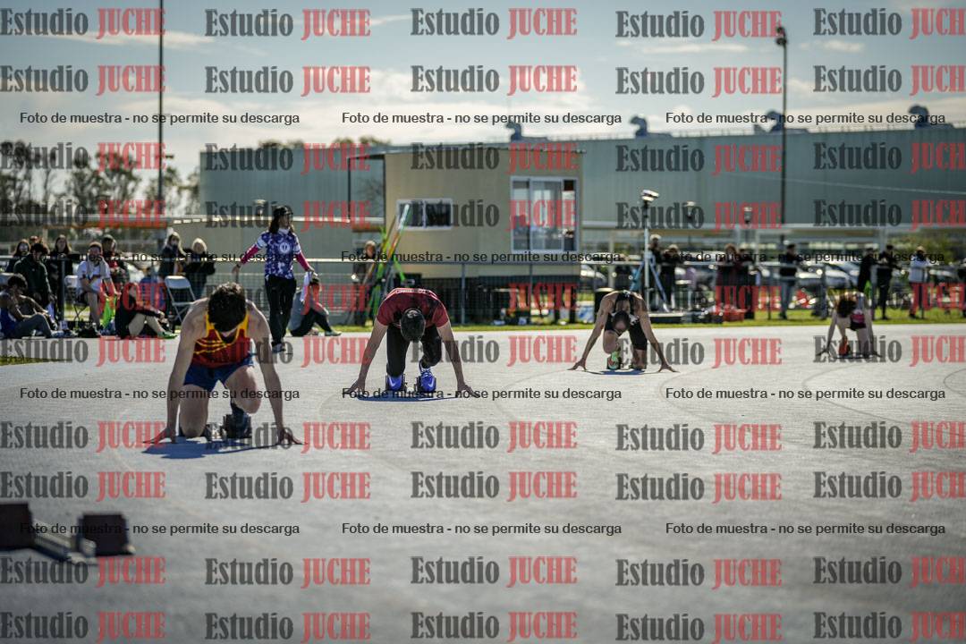 Fotos de los 400 m llanos de varones