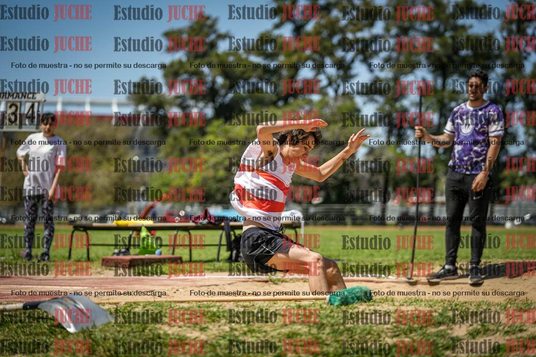 Fotos del salto en largo de varones - (incluye octatlón)
