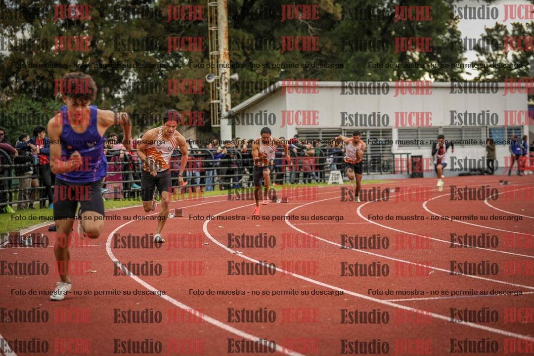 Fotos de los 400 m llanos de varones