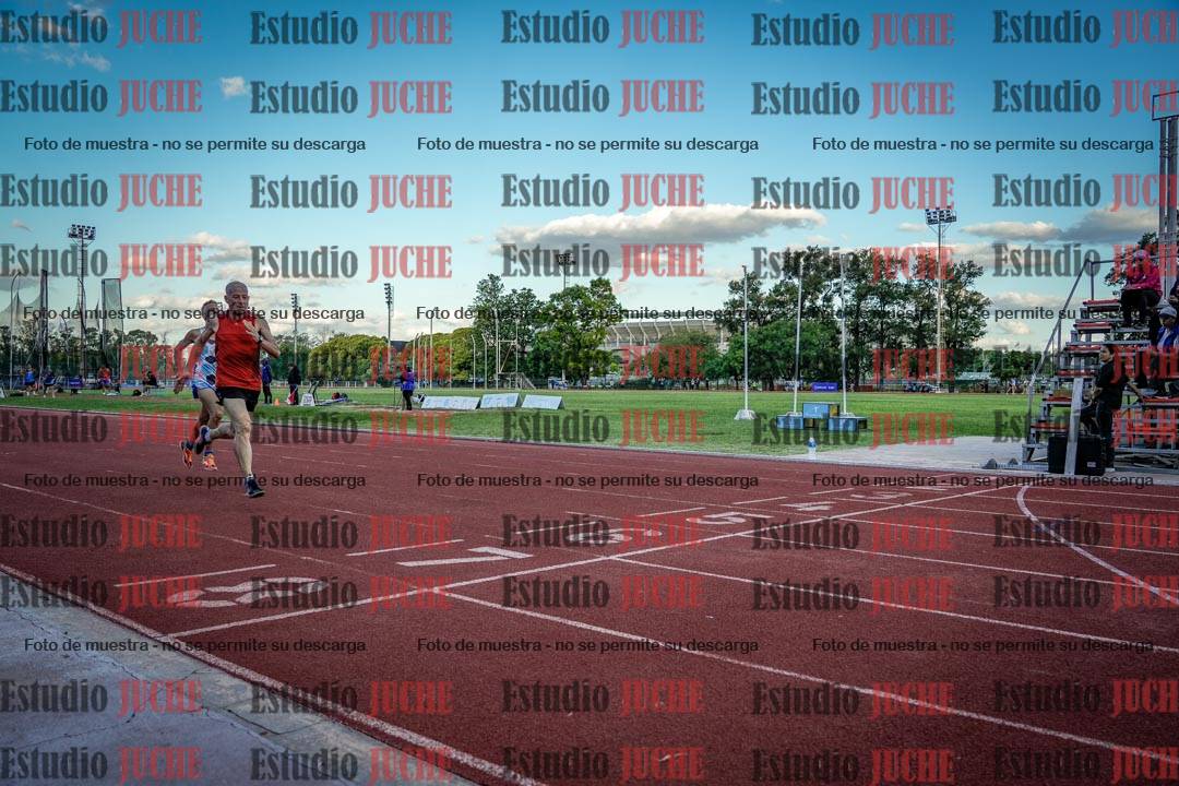 Fotos de los 400 m llanos de varones