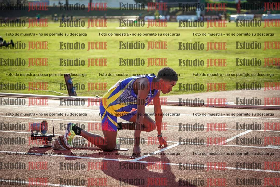 Fotos de los 400 m con vallas de varones