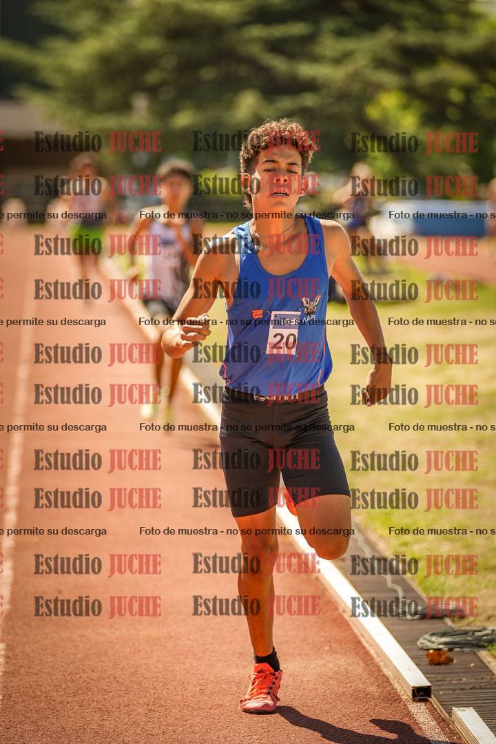 Fotos de los 600 m llanos de varones