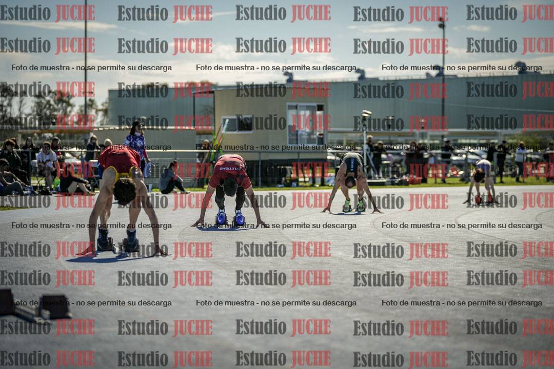 Fotos de los 400 m llanos de varones