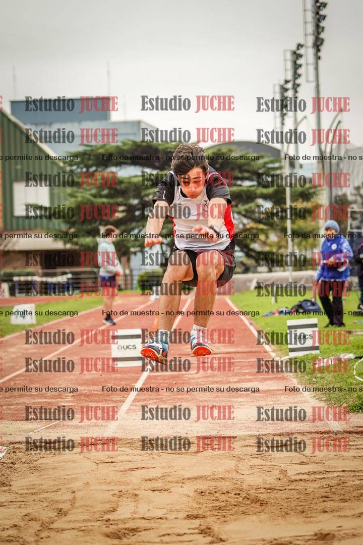 Fotos del salto triple de mujeres y varones - todas las tablas
