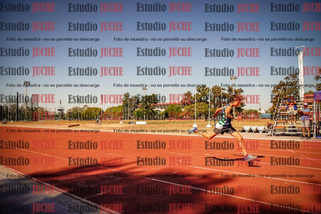 Fotos de los 200 m llanos de varones