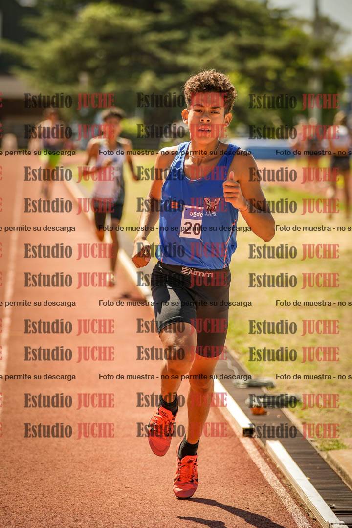Fotos de los 600 m llanos de varones