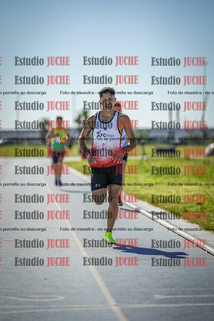Fotos de los 5000 m llanos de mujeres y varones