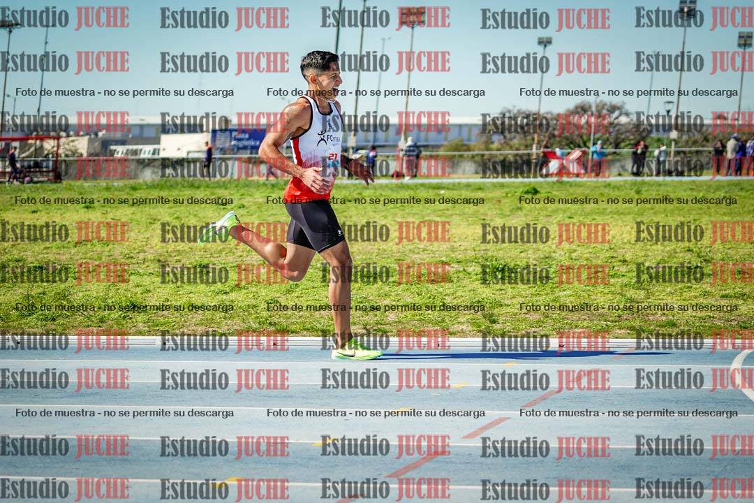 Fotos de los 5000 m llanos de mujeres y varones