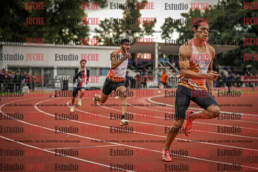 Fotos de los 400 m llanos de varones