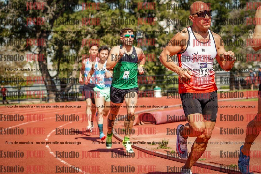 Fotos de los 1500 m llanos de varones