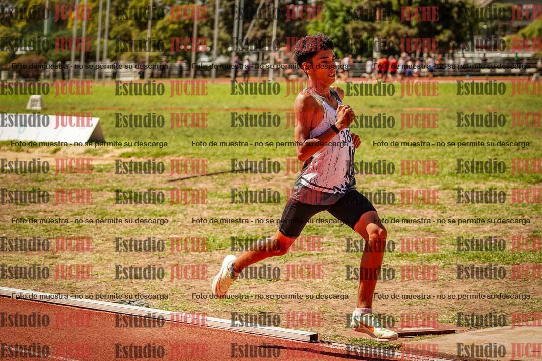 Fotos de los 600 m llanos de varones