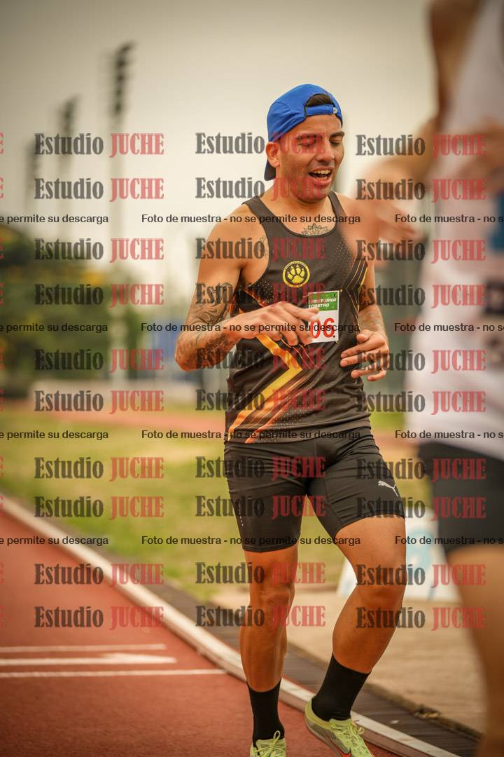 Fotos de los 800 m llanos de varones