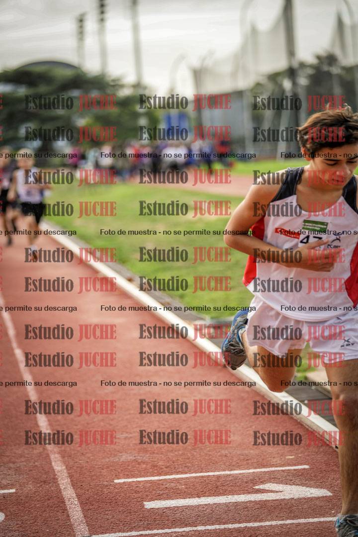 Fotos de los 600 m llanos de varones
