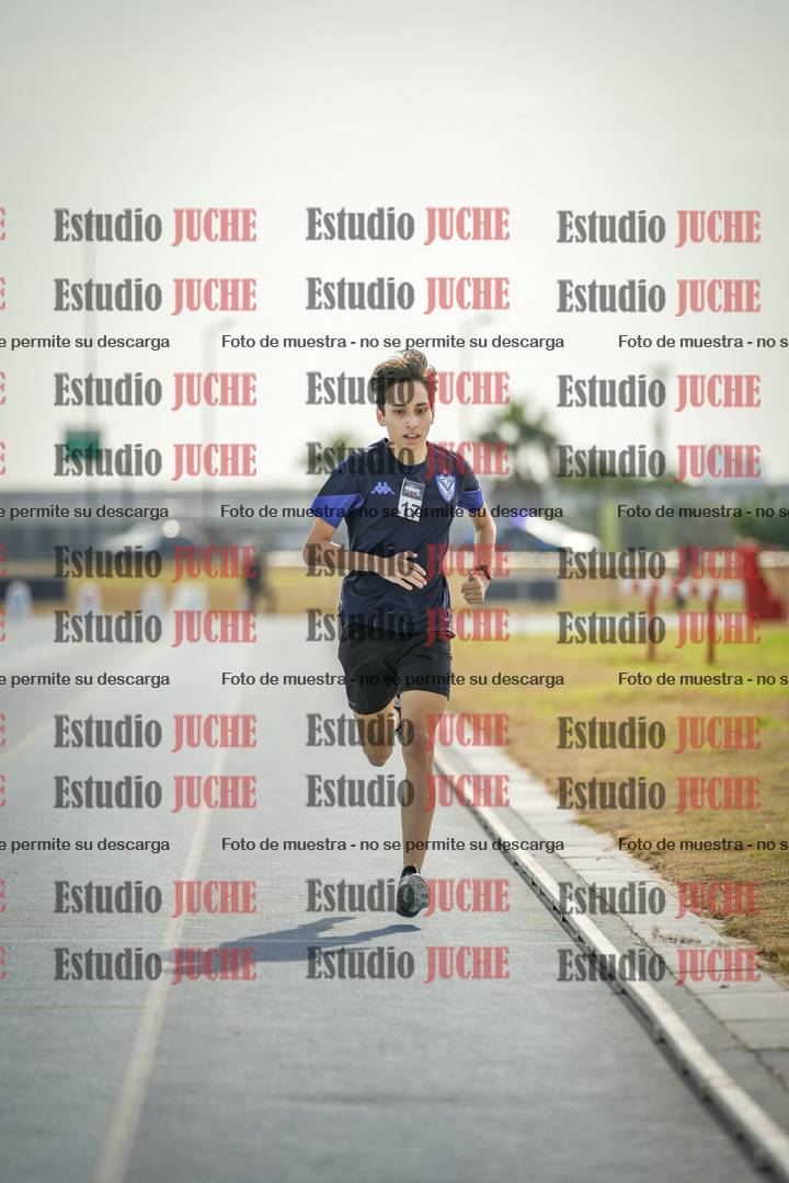 Fotos de los 800 m llanos de varones