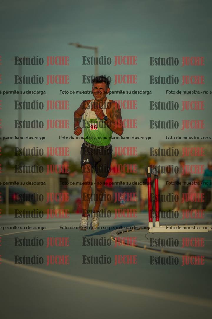 Fotos de los 3000 m llanos de varones