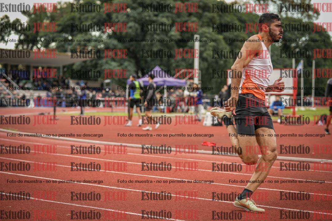 Fotos de los 400 m llanos de varones