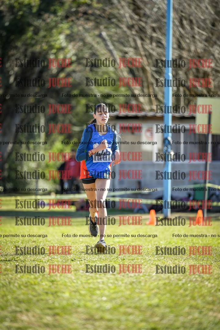 Fotos de la llegada del cross de 2000 m