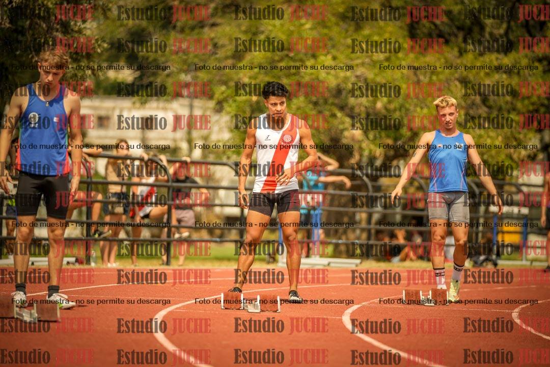 Fotos de los 200 m llanos de varones