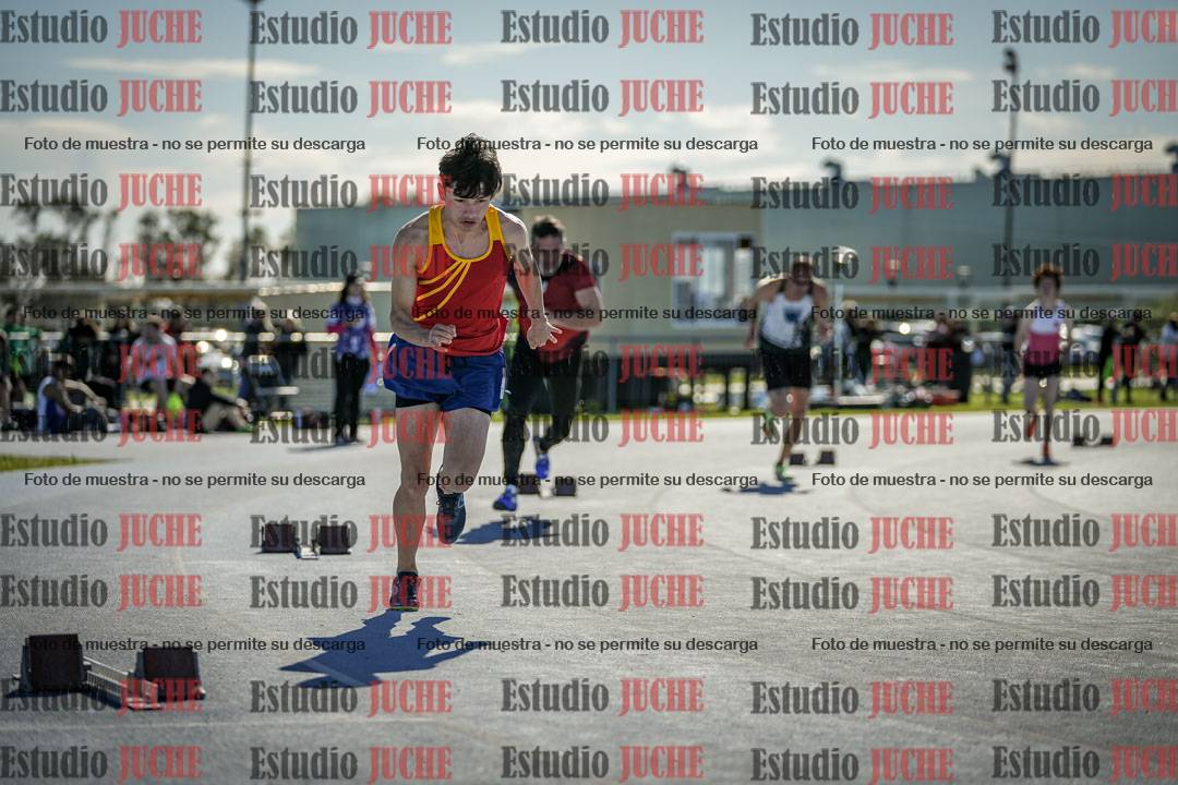 Fotos de los 400 m llanos de varones
