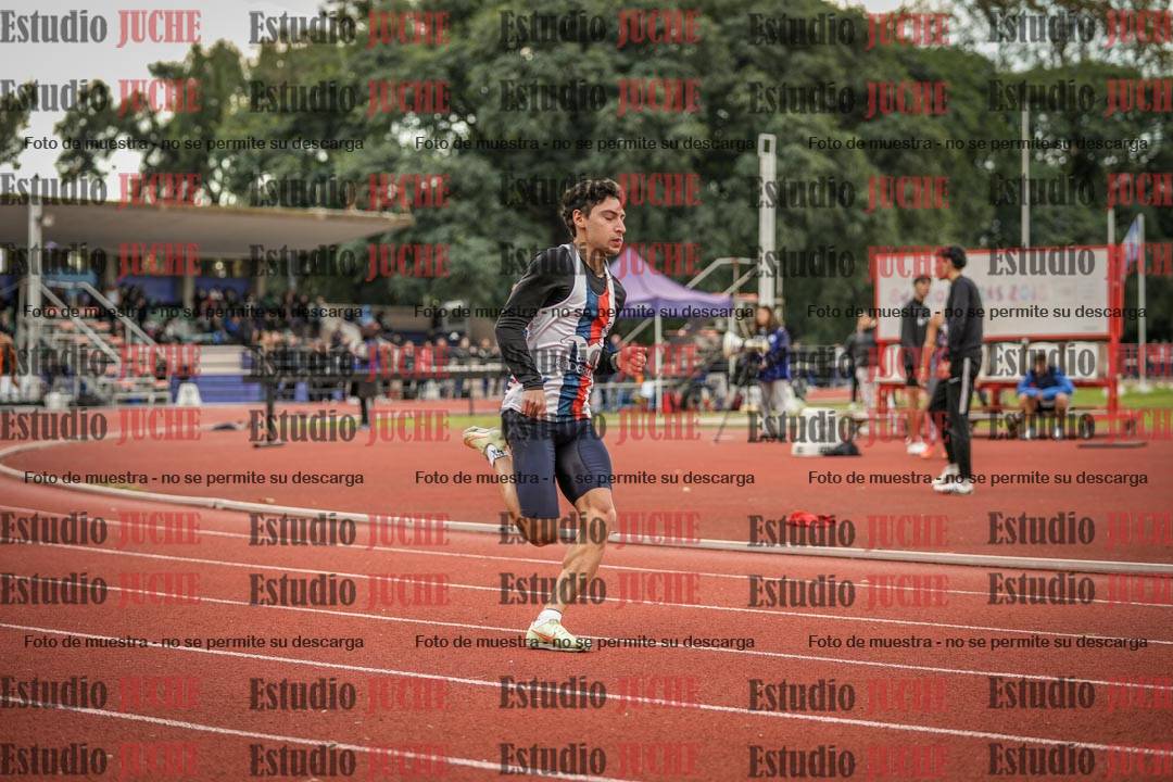 Fotos de los 400 m llanos de varones