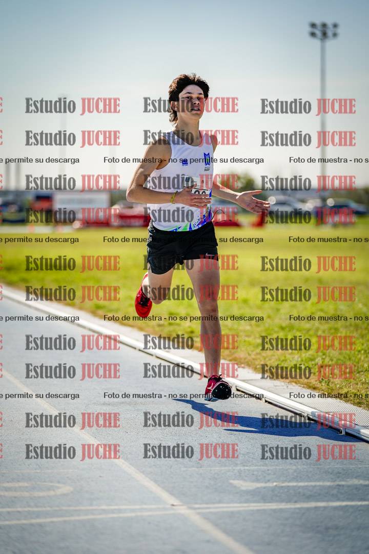 Fotos de los 2000 m con obstáculos de varones
