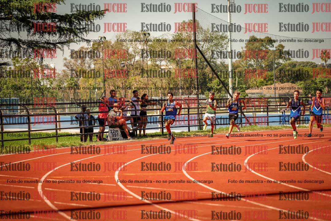 Fotos de los 200 m llanos de varones