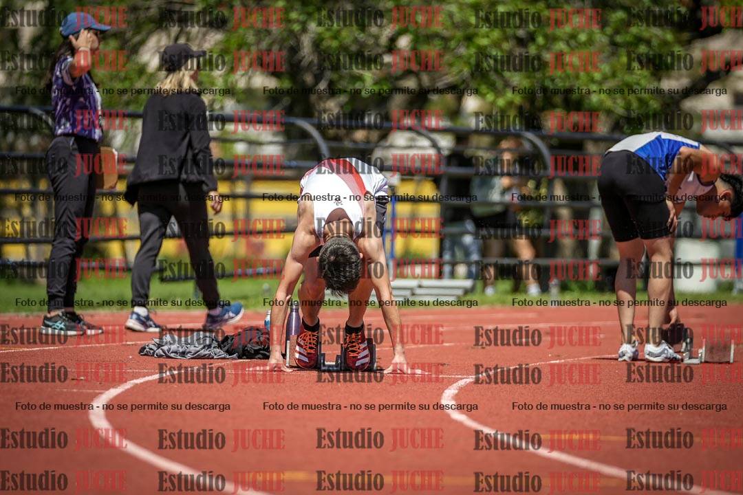 Fotos de los 200 m llanos de varones