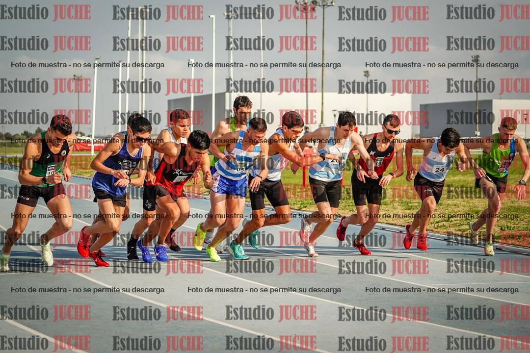 Fotos de los 3000 m llanos de varones