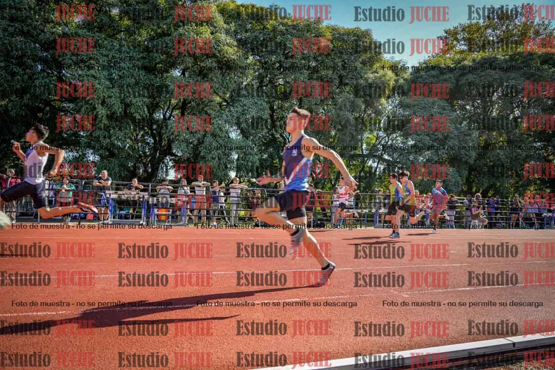 Fotos de los 100 m llanos de varones