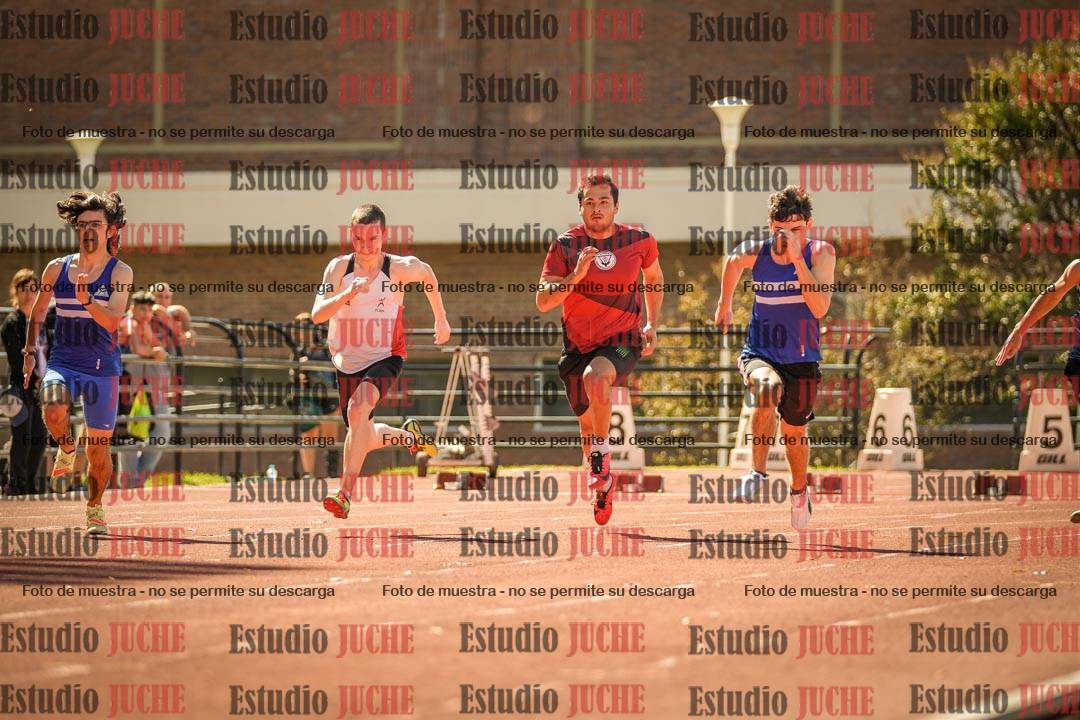 Fotos de los 100 m llanos de varones