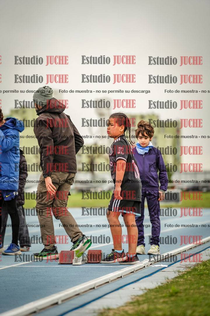 Fotos de los 50 m llanos de varones - U12