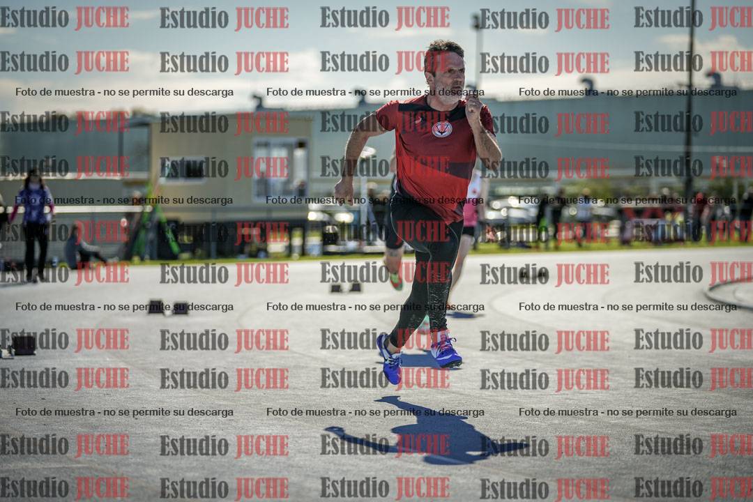 Fotos de los 400 m llanos de varones