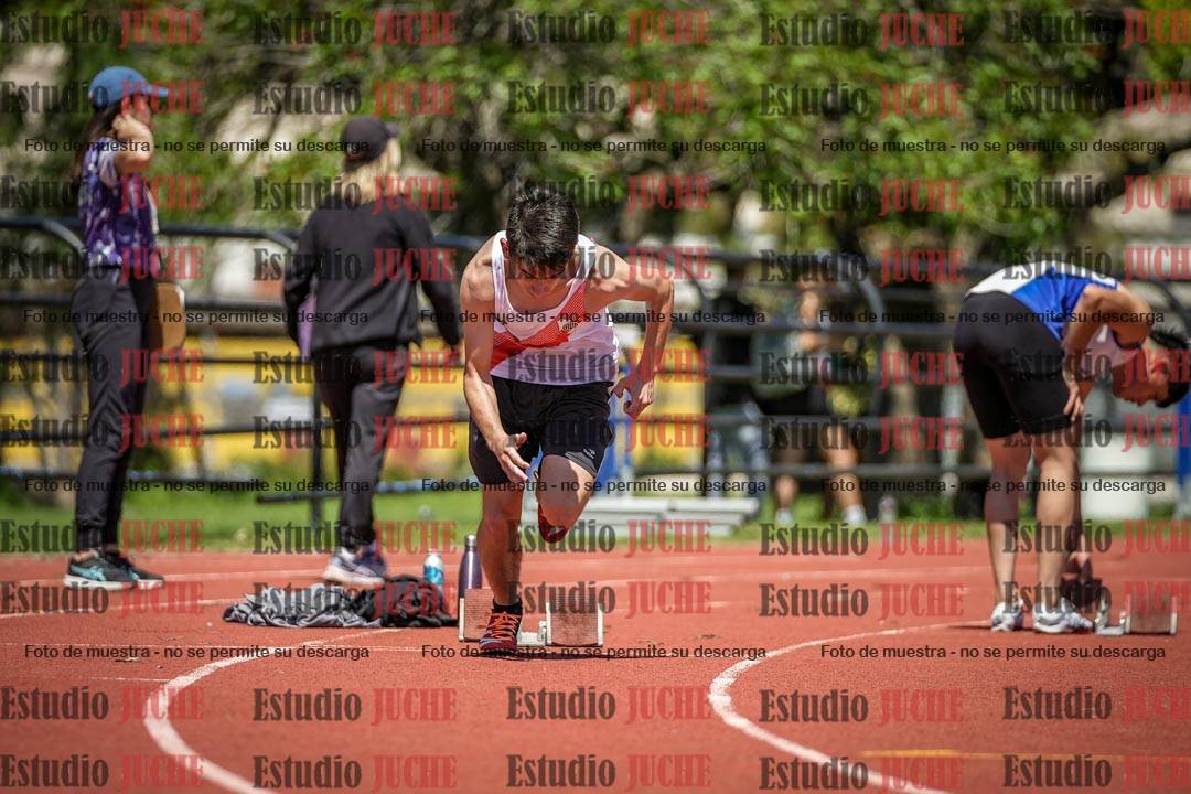 Fotos de los 200 m llanos de varones