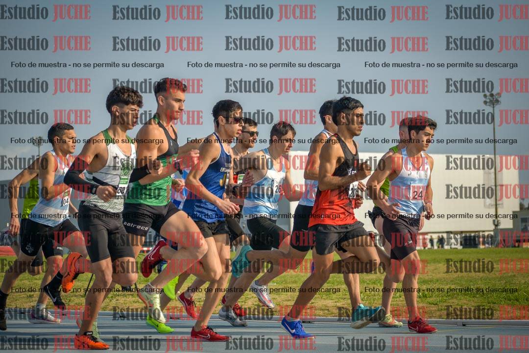 Fotos de los 3000 m llanos de varones