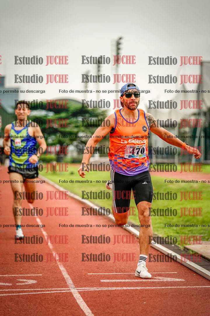 Fotos de los 800 m llanos de varones