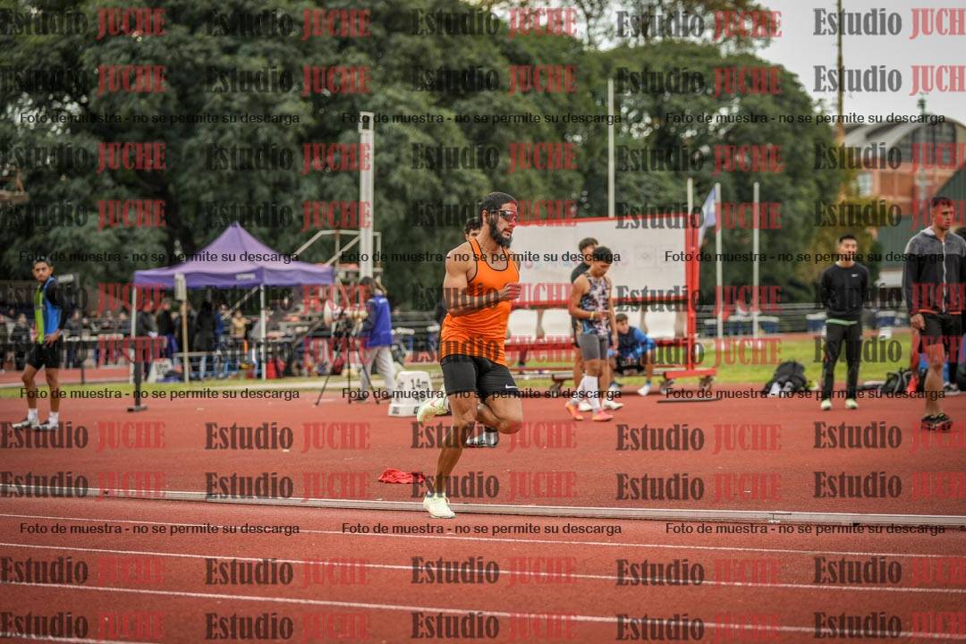 Fotos de los 400 m llanos de varones