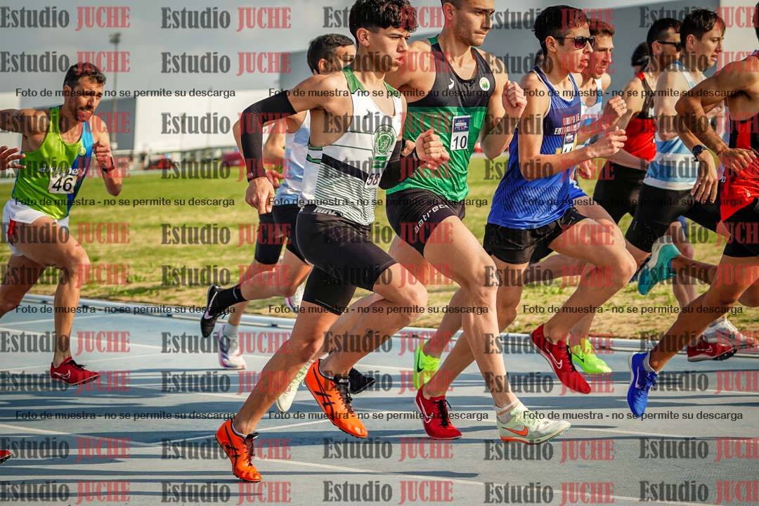 Fotos de los 3000 m llanos de varones
