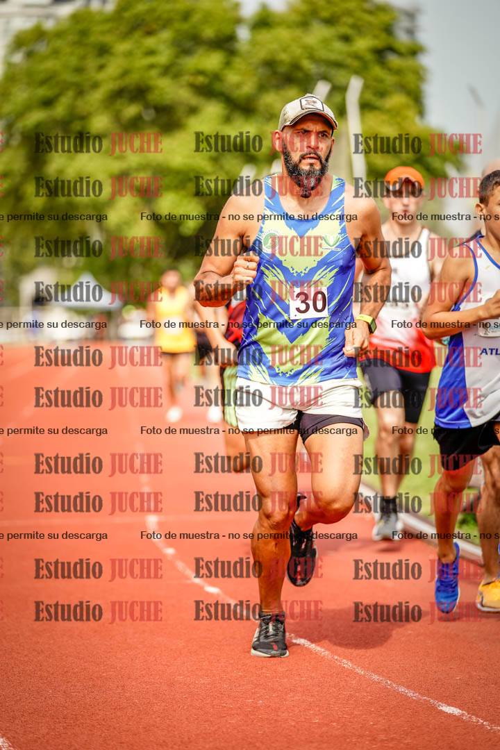Fotos de los 3000 m llanos de varones