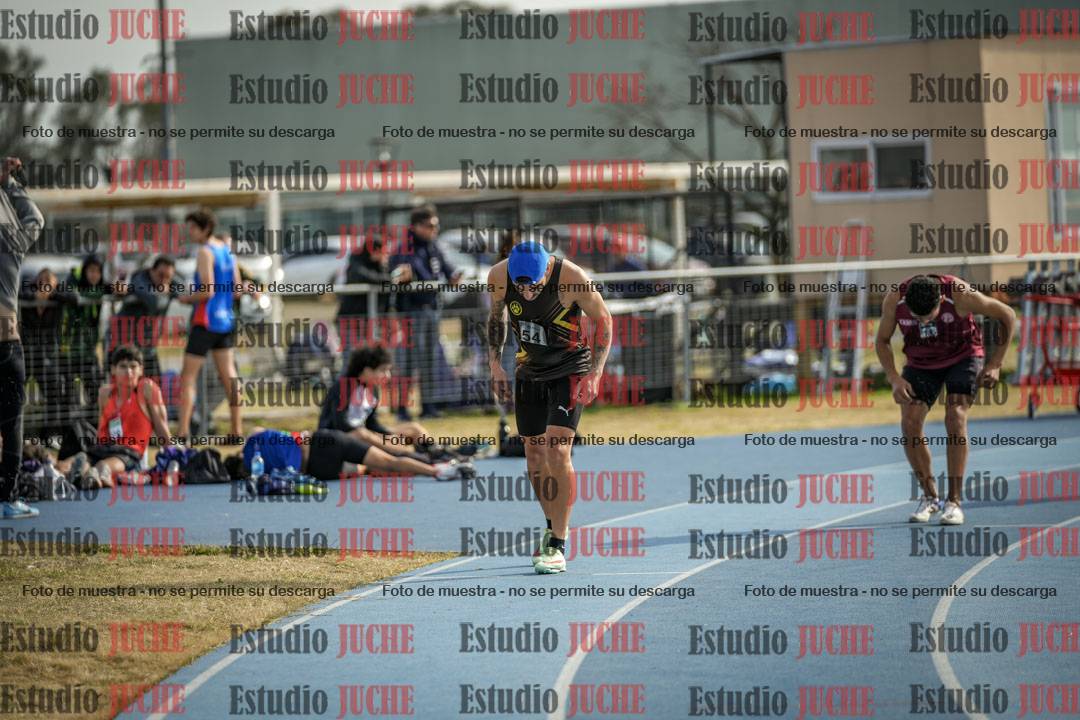 Fotos de los 800 m llanos de varones