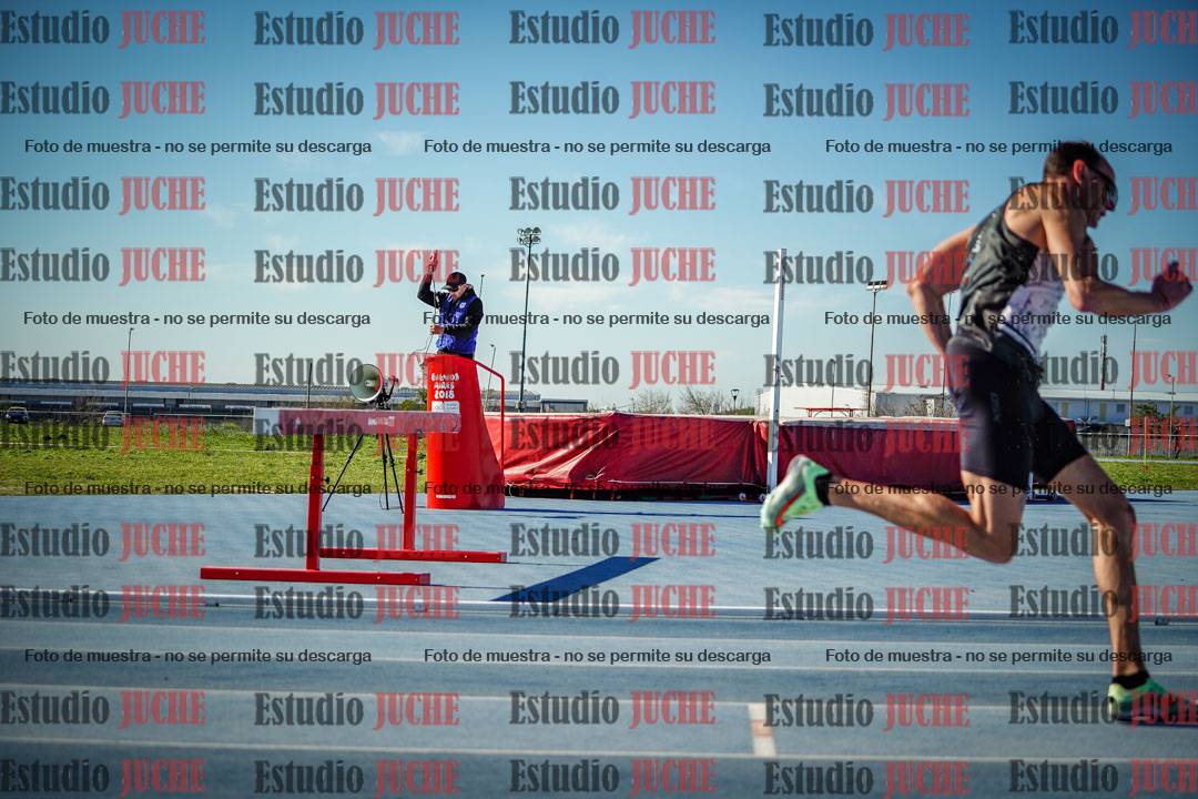 Fotos de los 400 m llanos de varones