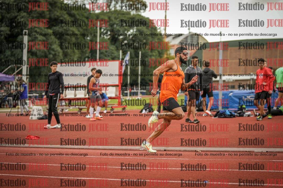 Fotos de los 400 m llanos de varones
