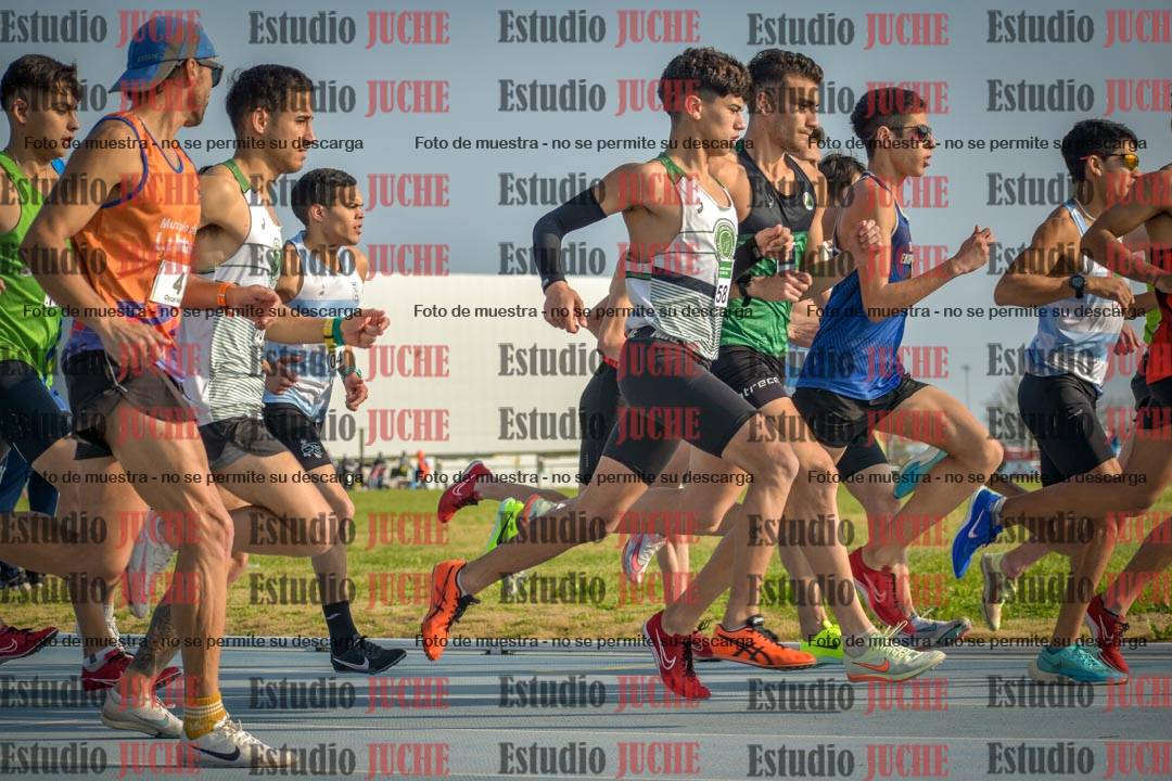 Fotos de los 3000 m llanos de varones