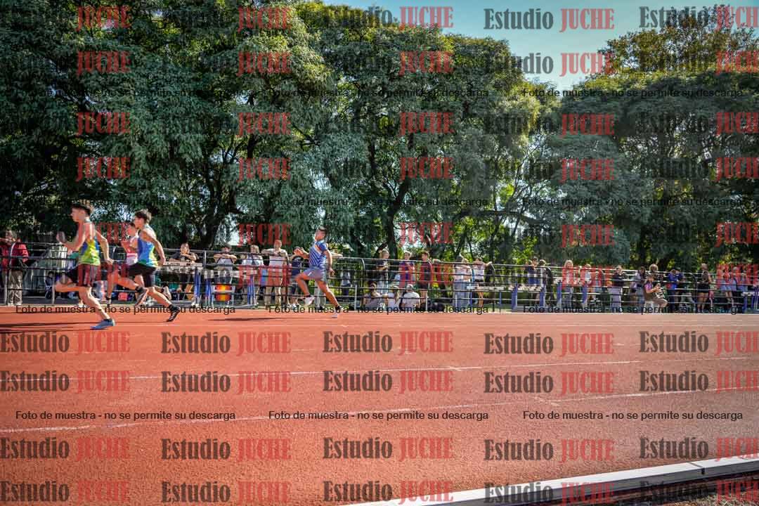 Fotos de los 100 m llanos de varones