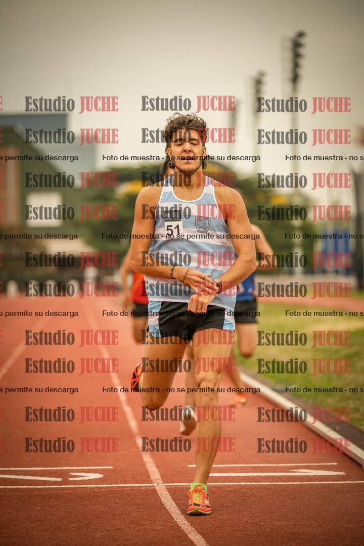 Fotos de los 800 m llanos de varones