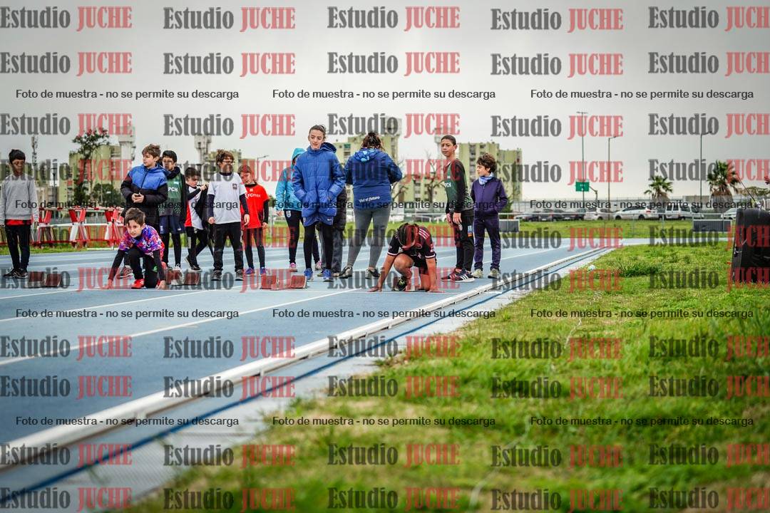 Fotos de los 50 m llanos de varones - U12