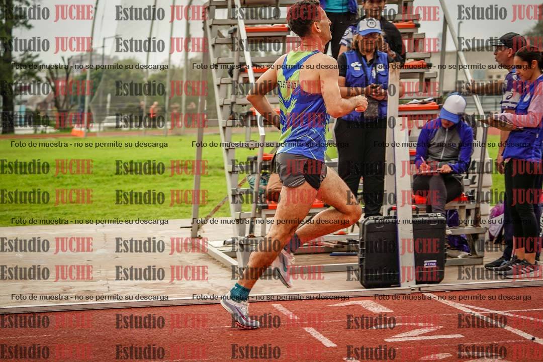 Fotos de los 800 m llanos de varones