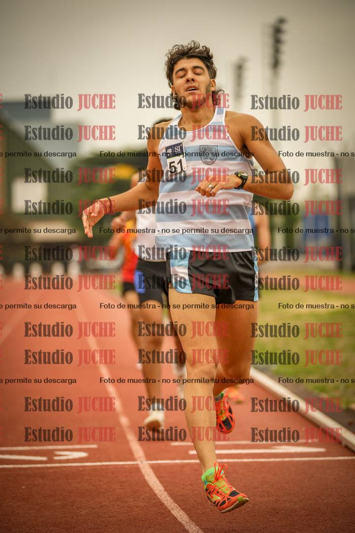 Fotos de los 800 m llanos de varones