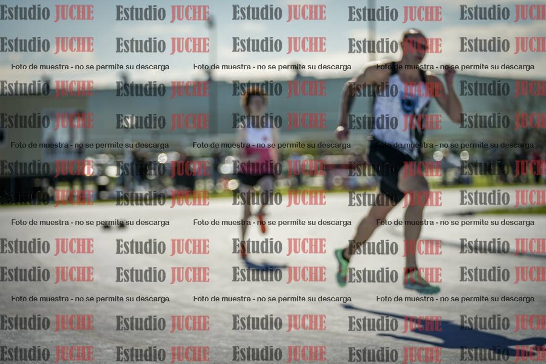Fotos de los 400 m llanos de varones