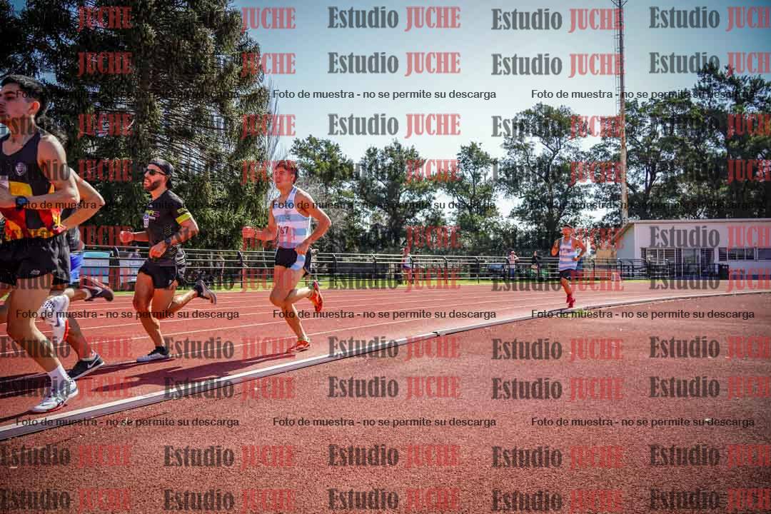 Fotos de los 1500 m llanos de varones