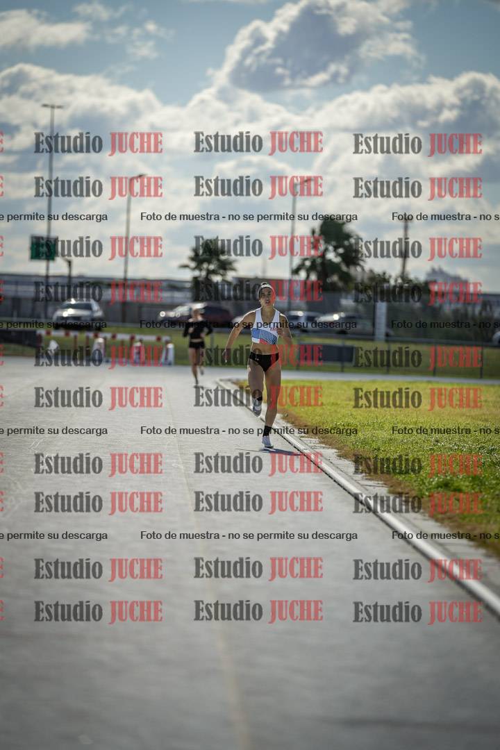 Fotos de los 800 m llanos de mujeres - heptatlón 7